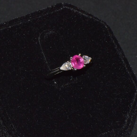 Authentic Tiffany & Co. Natural 1.15Cts Diamond Ruby Platinum Engagement Ring - Picture 10 of 12